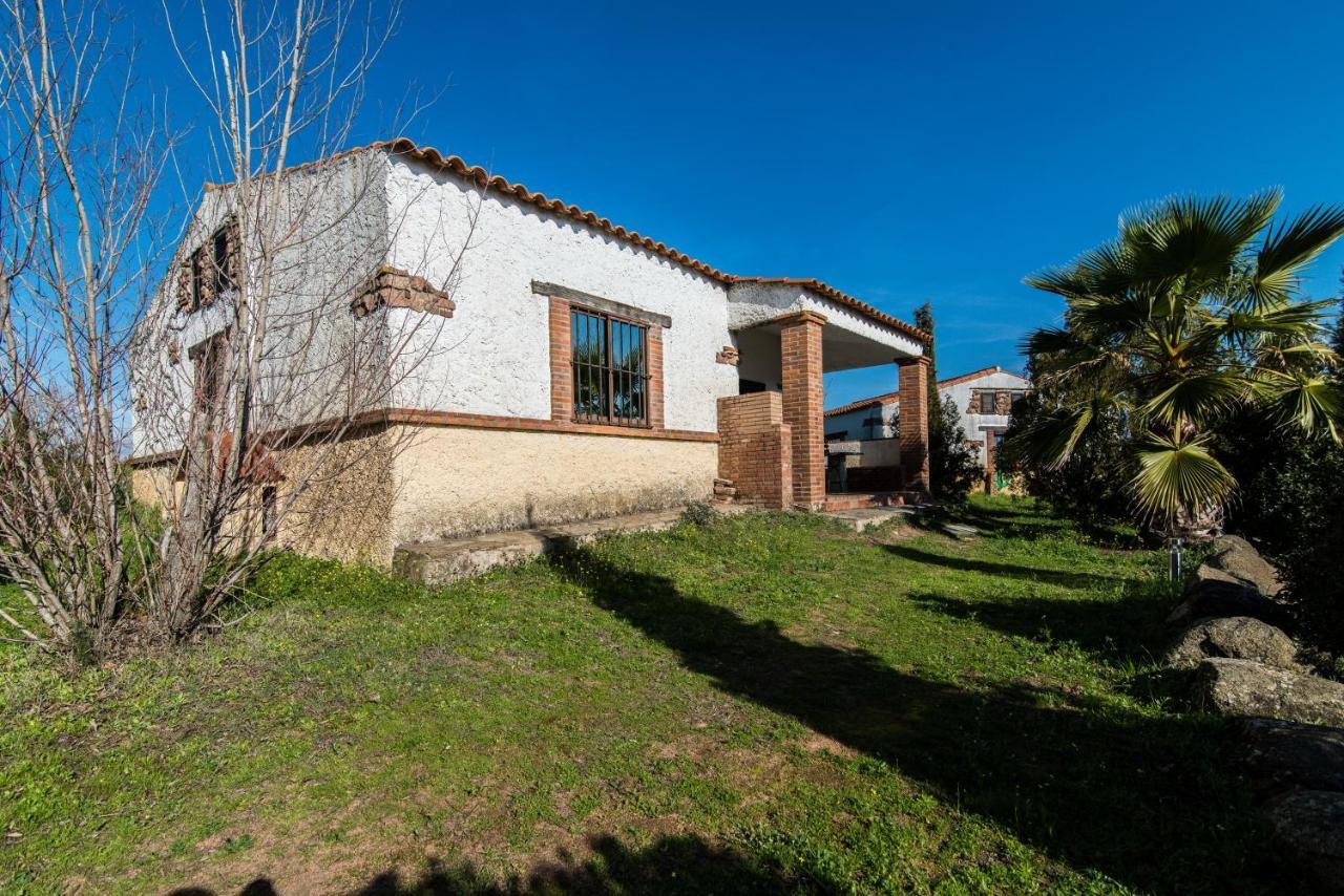 El Pueblo De Leo Hotel Badajoz Ngoại thất bức ảnh