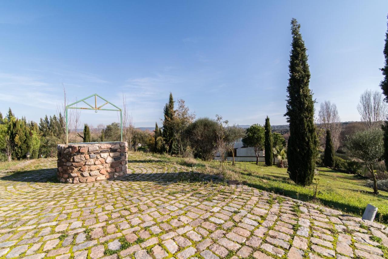 El Pueblo De Leo Hotel Badajoz Ngoại thất bức ảnh