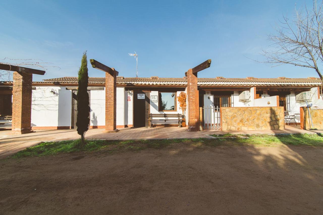 El Pueblo De Leo Hotel Badajoz Ngoại thất bức ảnh