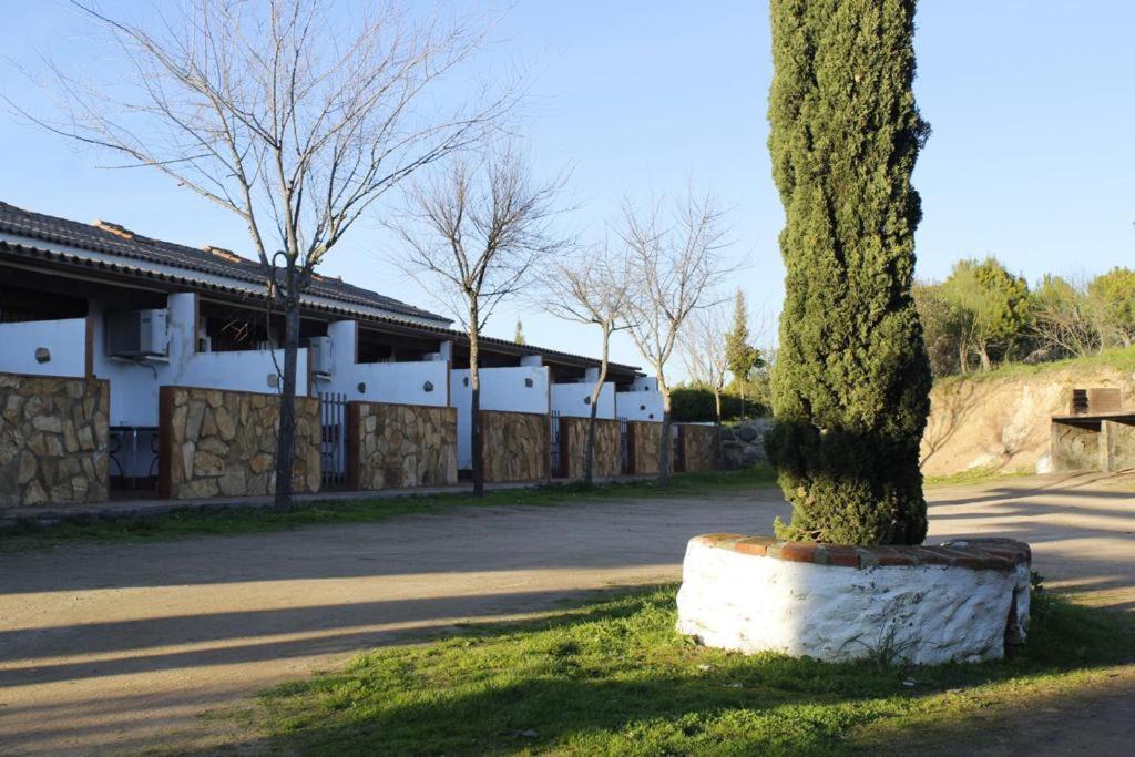 El Pueblo De Leo Hotel Badajoz Ngoại thất bức ảnh
